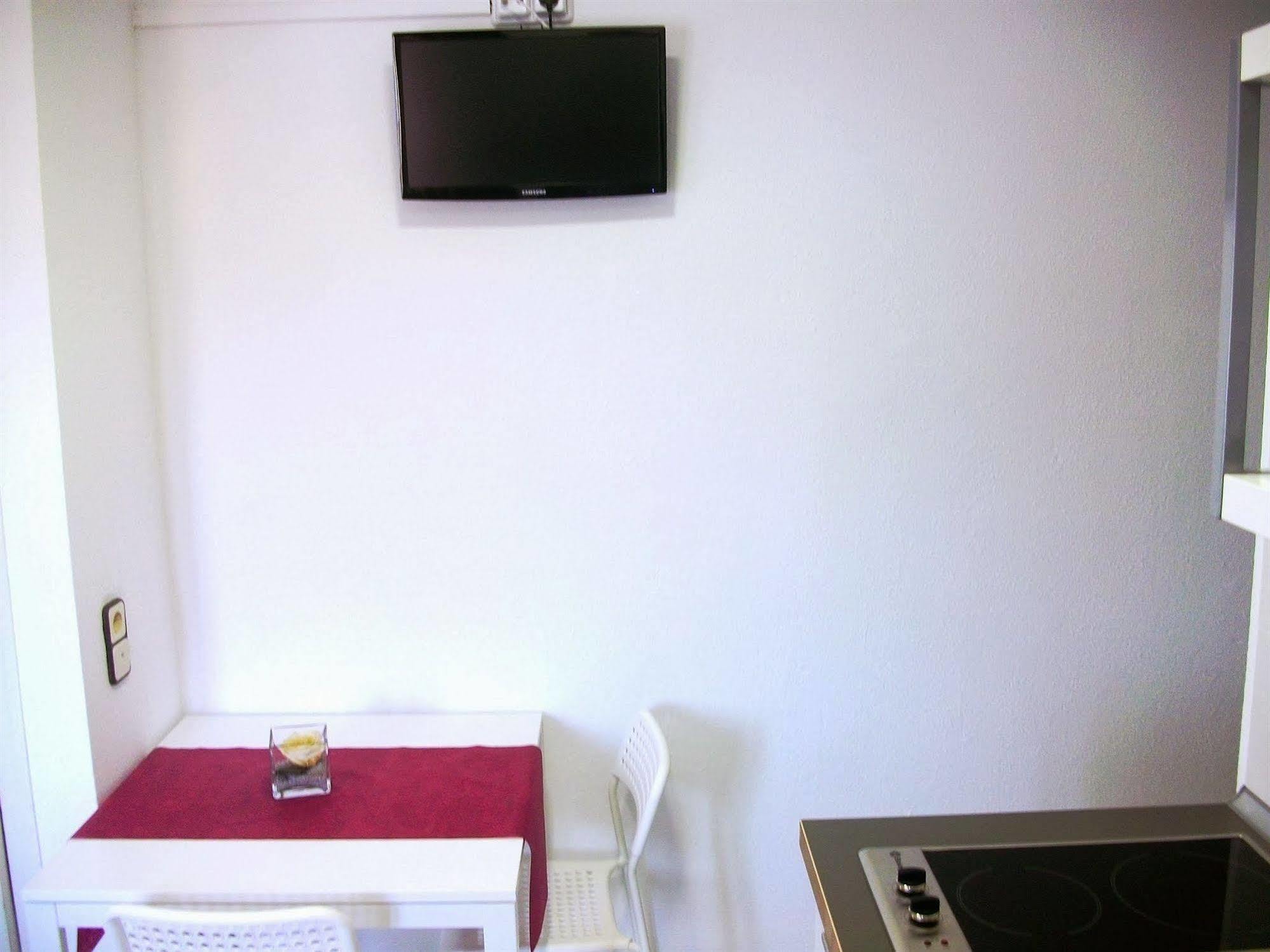 Apartamentos Ar Enjoy Bellavista Lloret de Mar Ngoại thất bức ảnh